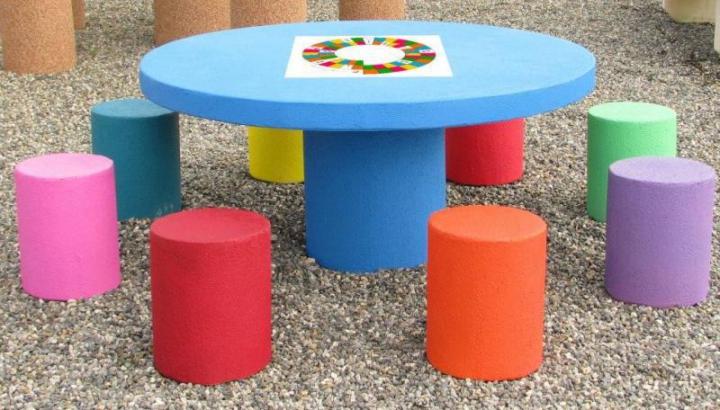 Table pique-nique avec Jeu de l'oie